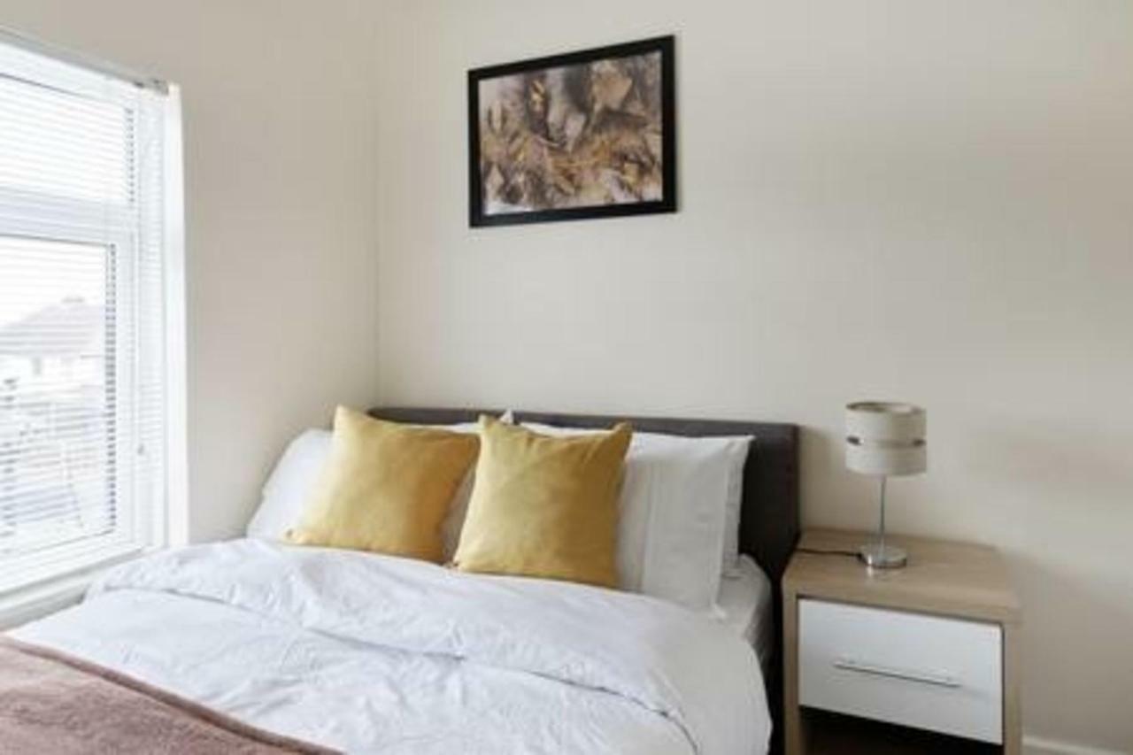 Maidstone Family Homes Upper Road Cottage Extérieur photo