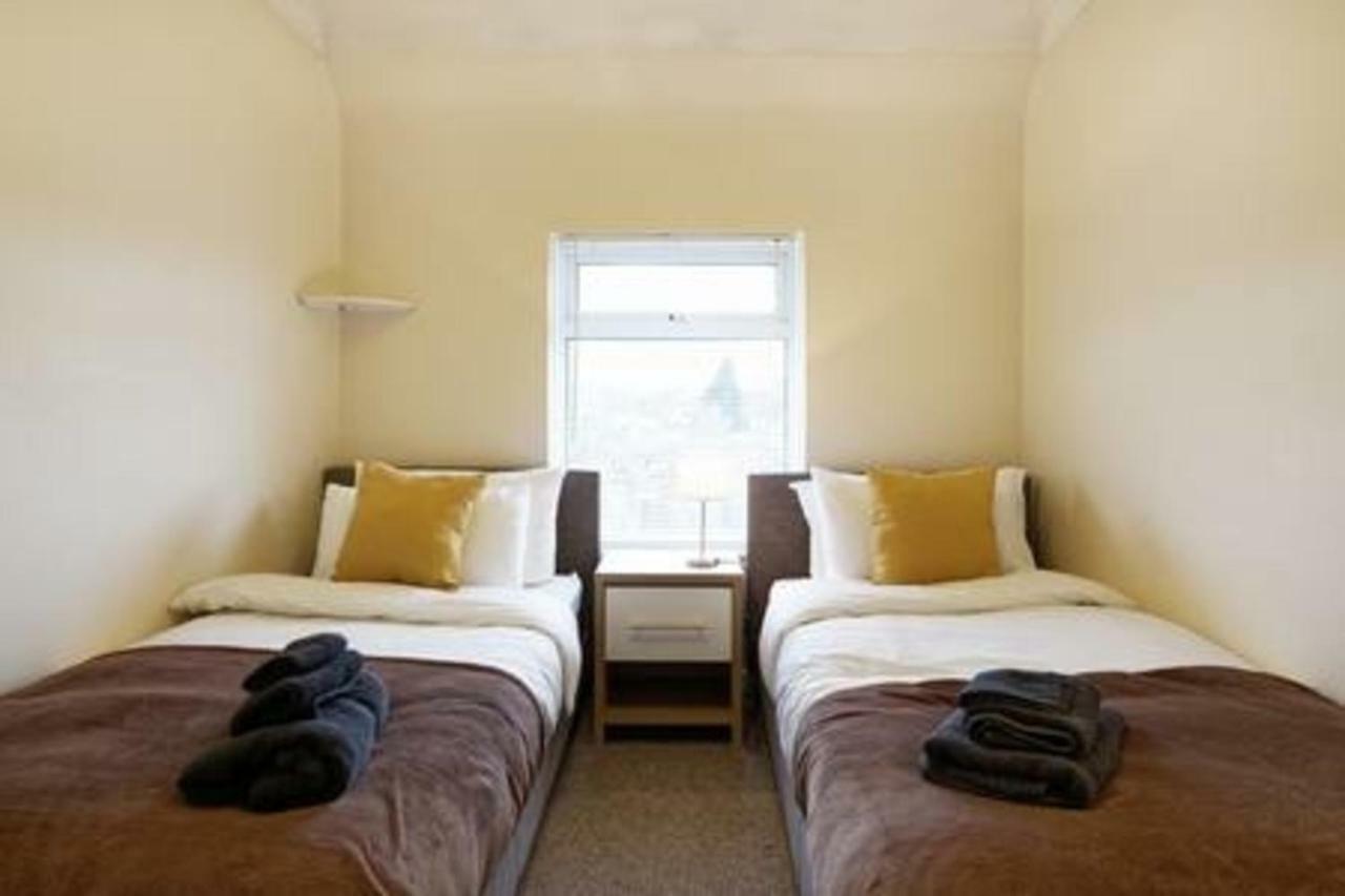 Maidstone Family Homes Upper Road Cottage Extérieur photo