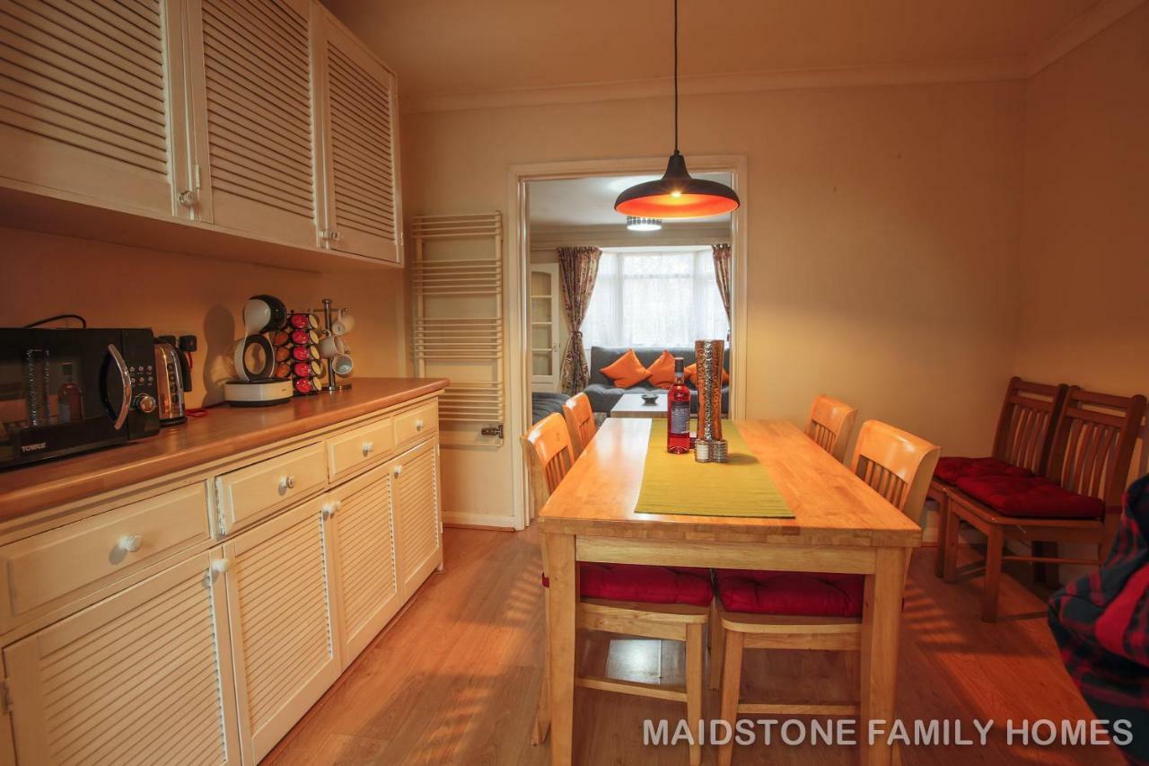 Maidstone Family Homes Upper Road Cottage Extérieur photo